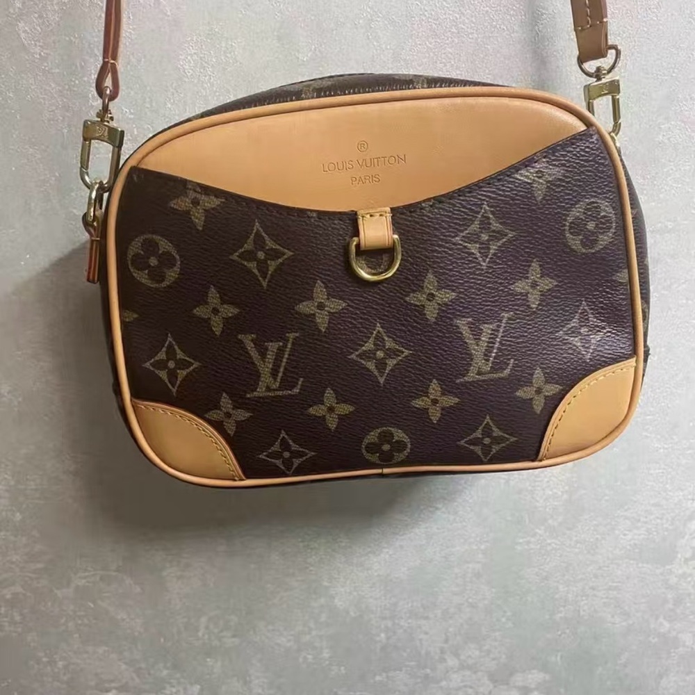 LV Fashion Retro Camera Bag